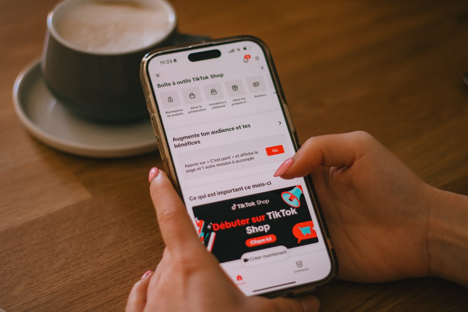 Mô hình kết nối giữa TikTok Shop và Website như một trung tâm dữ liệu kinh doanh