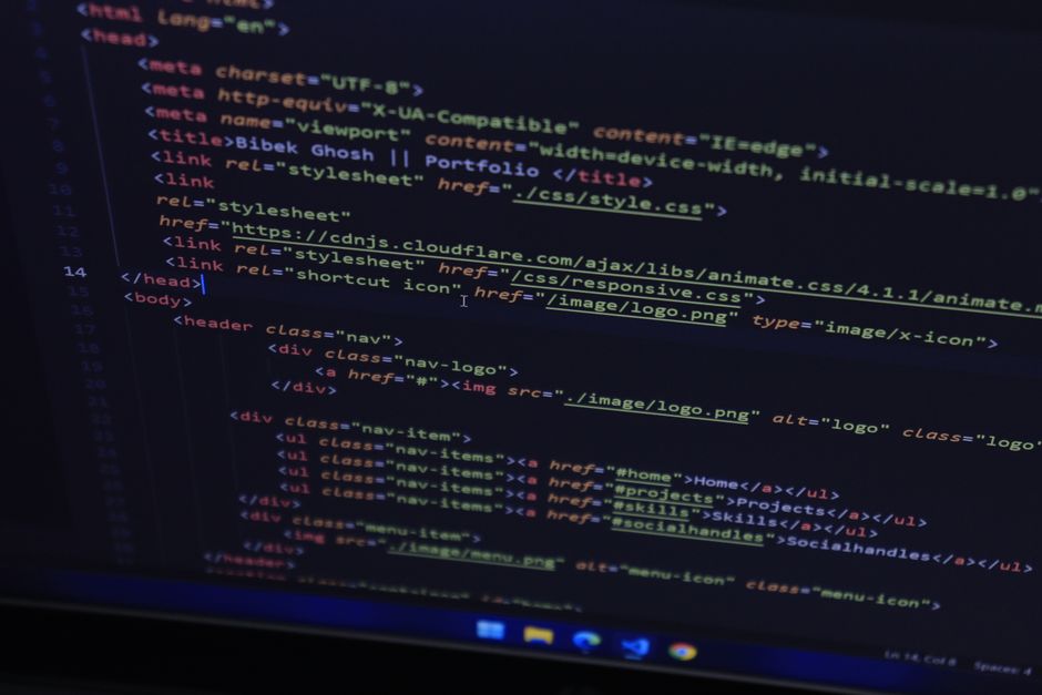 Giao diện phần mềm tạo website trực quan trên màn hình máy tính